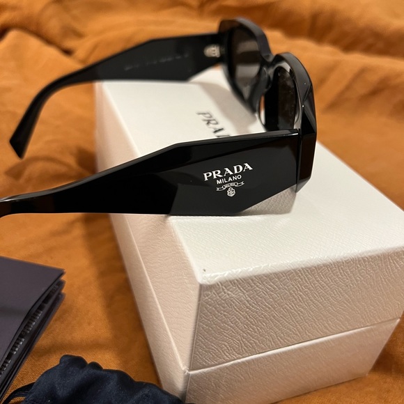 Prada Accessories - Prada 17WSF Sunglasses